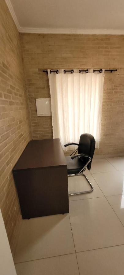 Sobrado 2 amplo e confortável em condomínio Corumbá Exterior foto