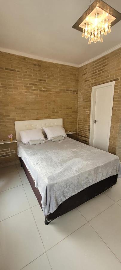 Sobrado 2 amplo e confortável em condomínio Corumbá Exterior foto